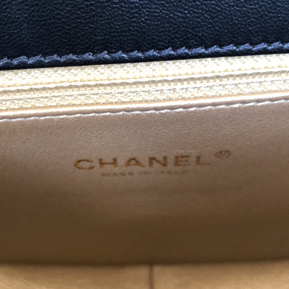 Chanel beige quilted flap bag - Picture 13 of 17